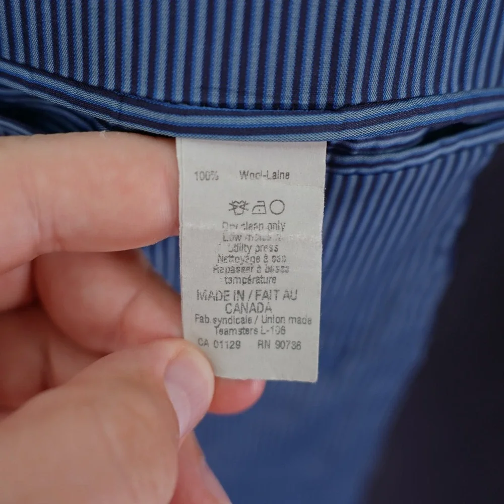 Calvin Klein Wool Blue Silver Button‎ Blazer 46L 2 Button